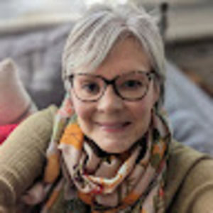 Meet your Posher, Mary jo